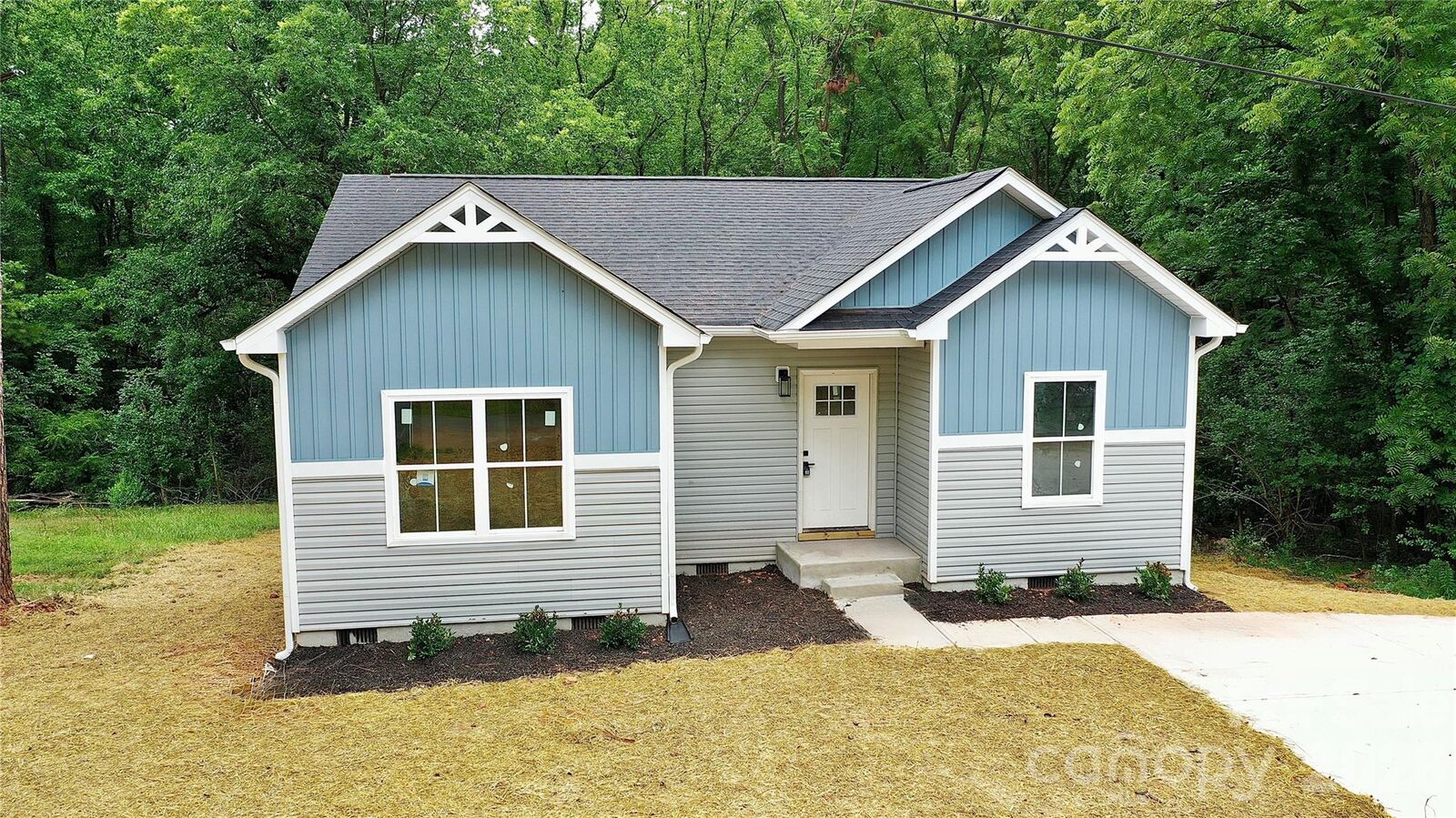 Property Photo: 105 Falls Street NC 28086
