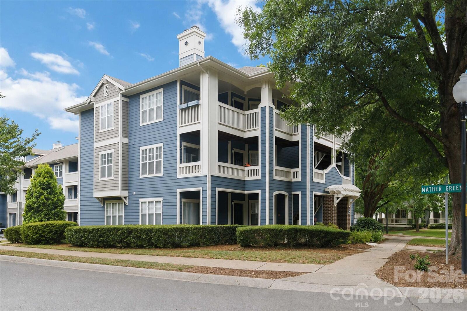 Property Photo: 417 Olmsted Park Place C NC 28203