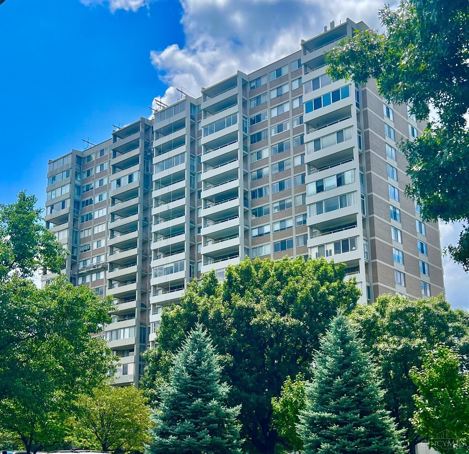 Property Photo: 2324 Madison Road OH 45208