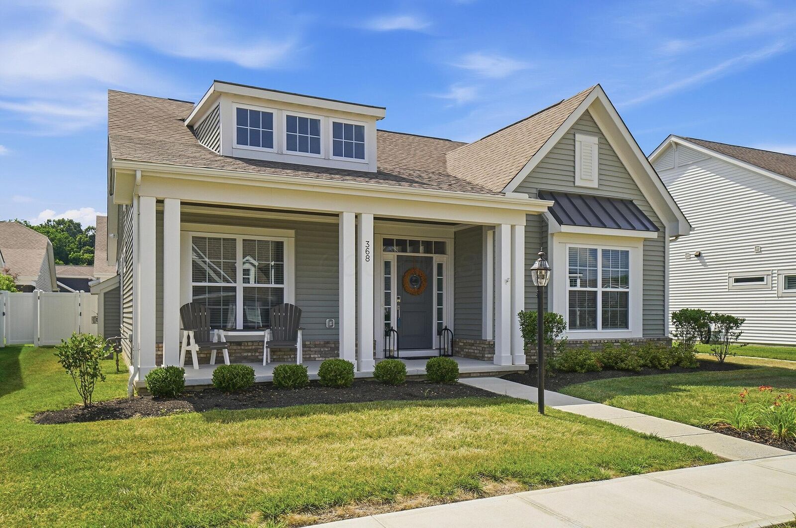 Property Photo:  368 Sweet Run W Circle  OH 43021 