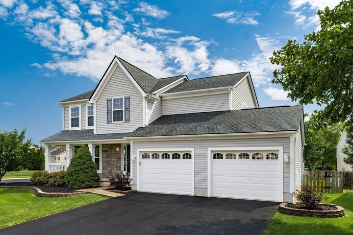 Property Photo:  8423 Bent Maple Court  OH 43004 