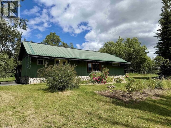 Property Photo:  561 6th Avenue  BC V0J 1N0 