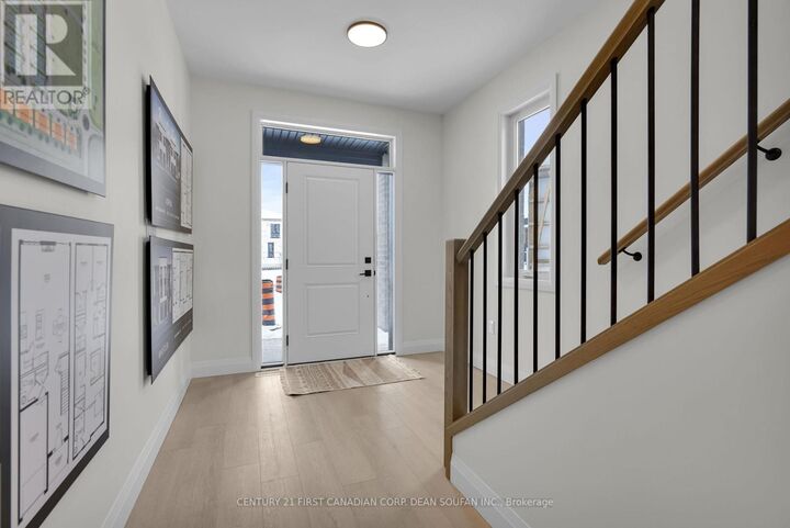 Property Photo:  877 Catalpa Square  ON N6G 4A5 