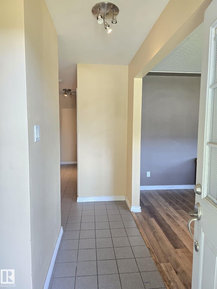 Property Photo: 9616 63 Avenue NW AB T6E 0G5