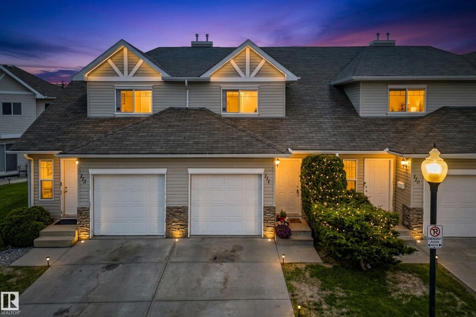 Property Photo:  150 Edwards Drive SW 111  AB T6X 1M4 