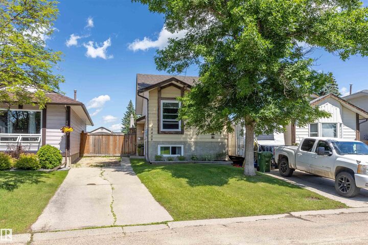Property Photo:  10408 98 Avenue  AB T8R 1C8 