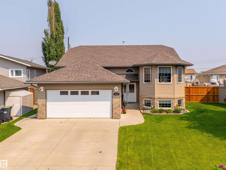 Property Photo: 5006 53 Avenue AB T9M 1C9