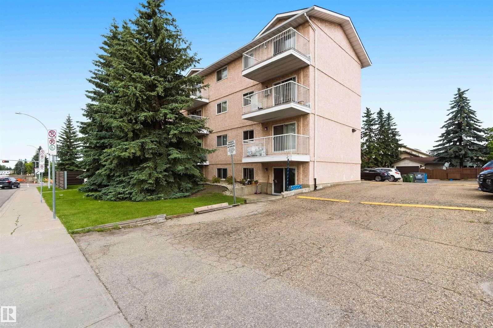 Property Photo:  4924 19 Avenue NW 304  AB T6L 4B5 