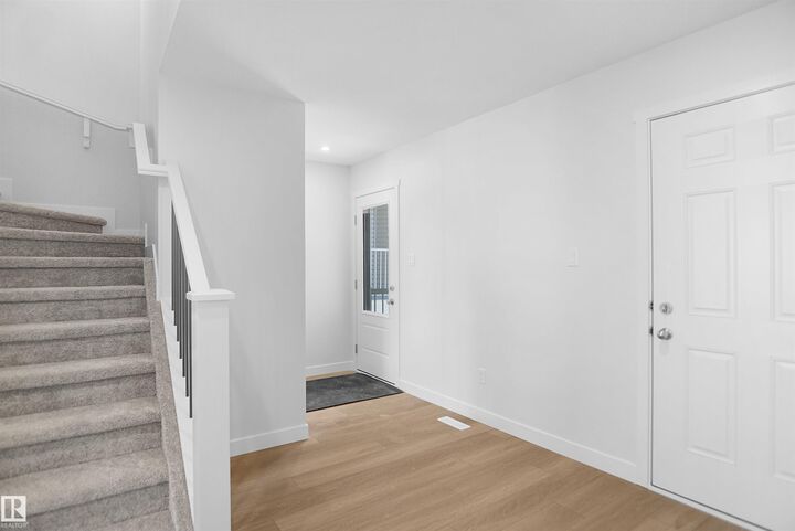 Property Photo: 4385 Clayton Way SW AB T6W 5Z4