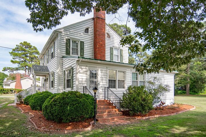 Property Photo:  20490 Lee St  VA 23418 