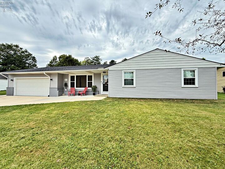 Property Photo:  45 Glenn Street  OH 44883 