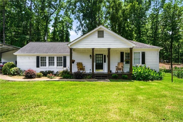 Property Photo:  1042 Carl Bramlett Road  GA 30680 