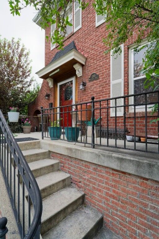 Property Photo:  1201 W Gold Street  MT 59701 
