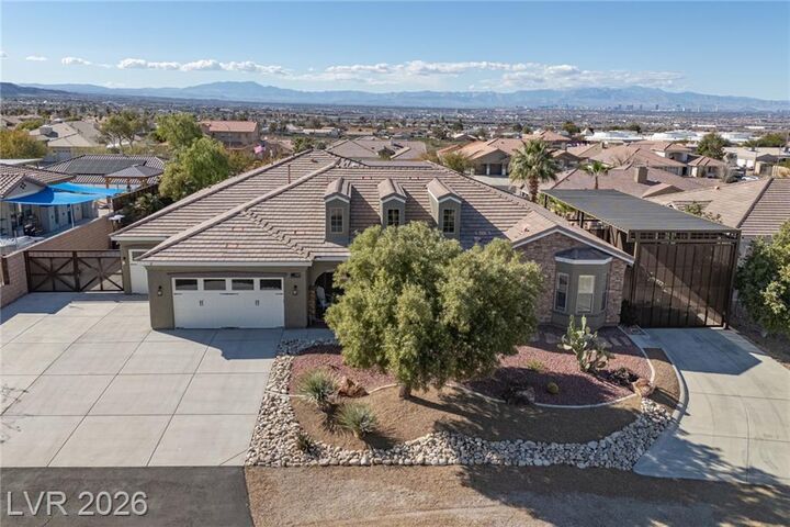 Property Photo: 252 Hull Street NV 89015