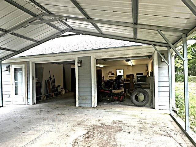 Property Photo: 2261 Cr 4100 N/A KS 67337
