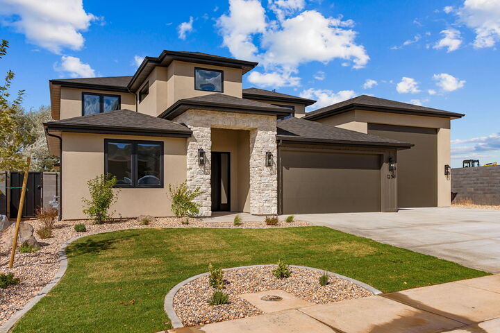 Property Photo: 1234 W 225 S UT 84761