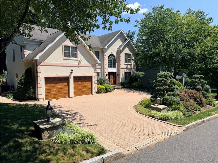 Property Photo:  143 Euclid Avenue  NY 10502 