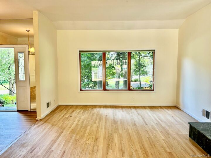 Property Photo:  120 Cedar Drive E  NY 10510 