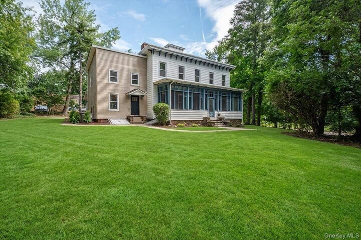 Property Photo:  360 Western Highway 2  NY 10983 