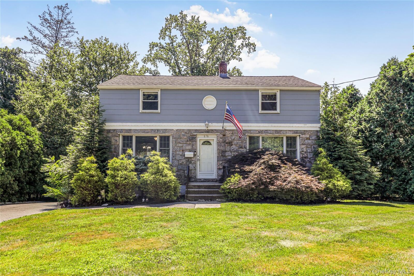 Property Photo:  676 Scarsdale Road  NY 10707 