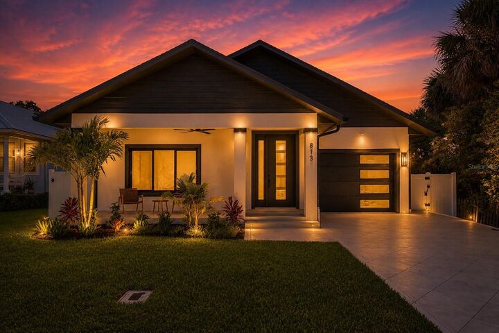 Property Photo: 813 E 1st Avenue FL 32169