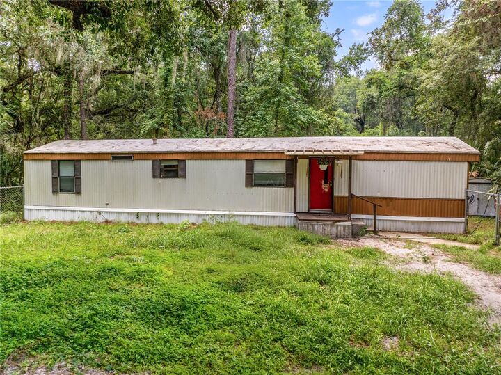 Property Photo:  3080 Cr 417  FL 33538 