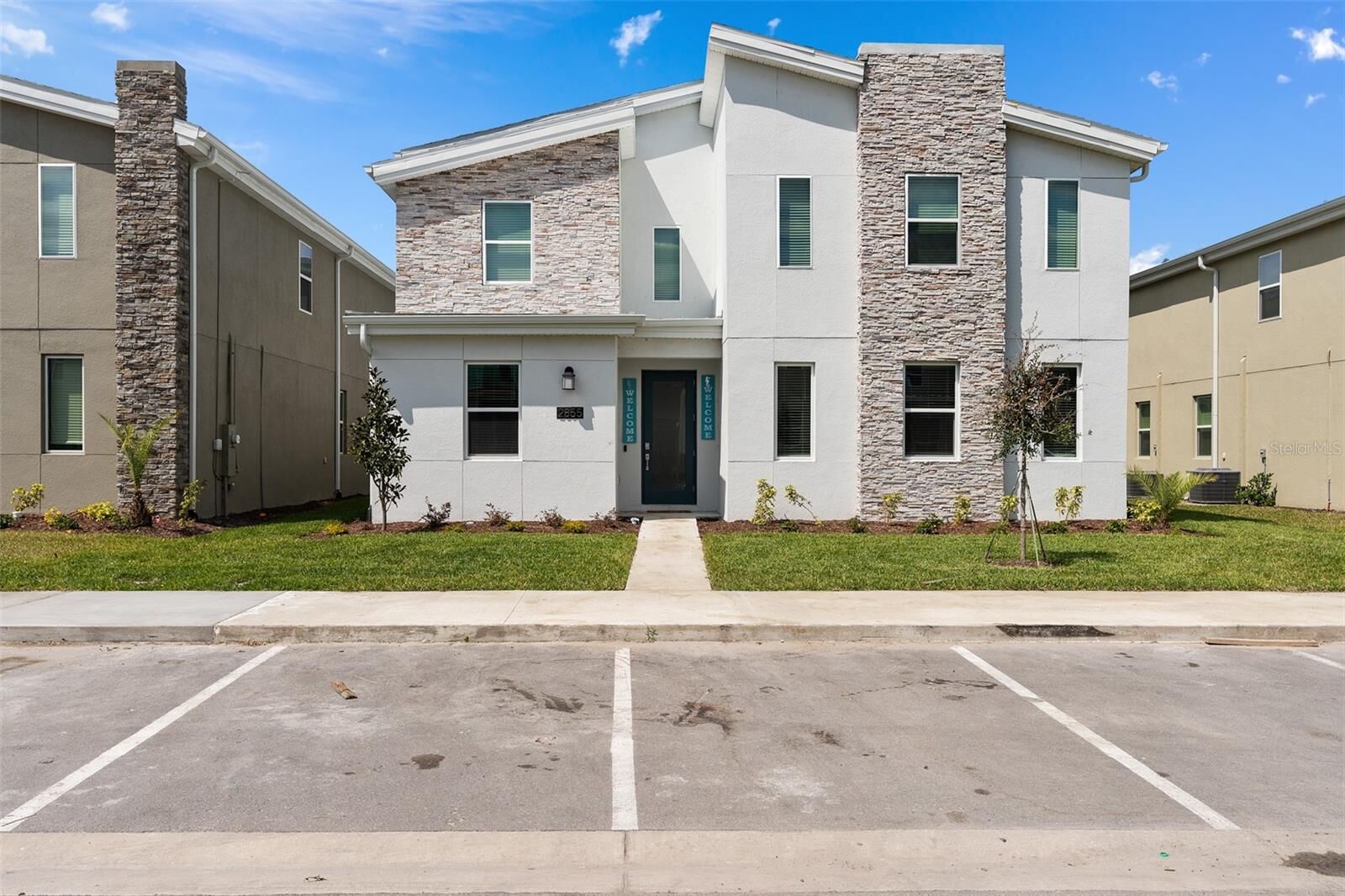 Property Photo:  2855 Bookmark Drive  FL 34746 
