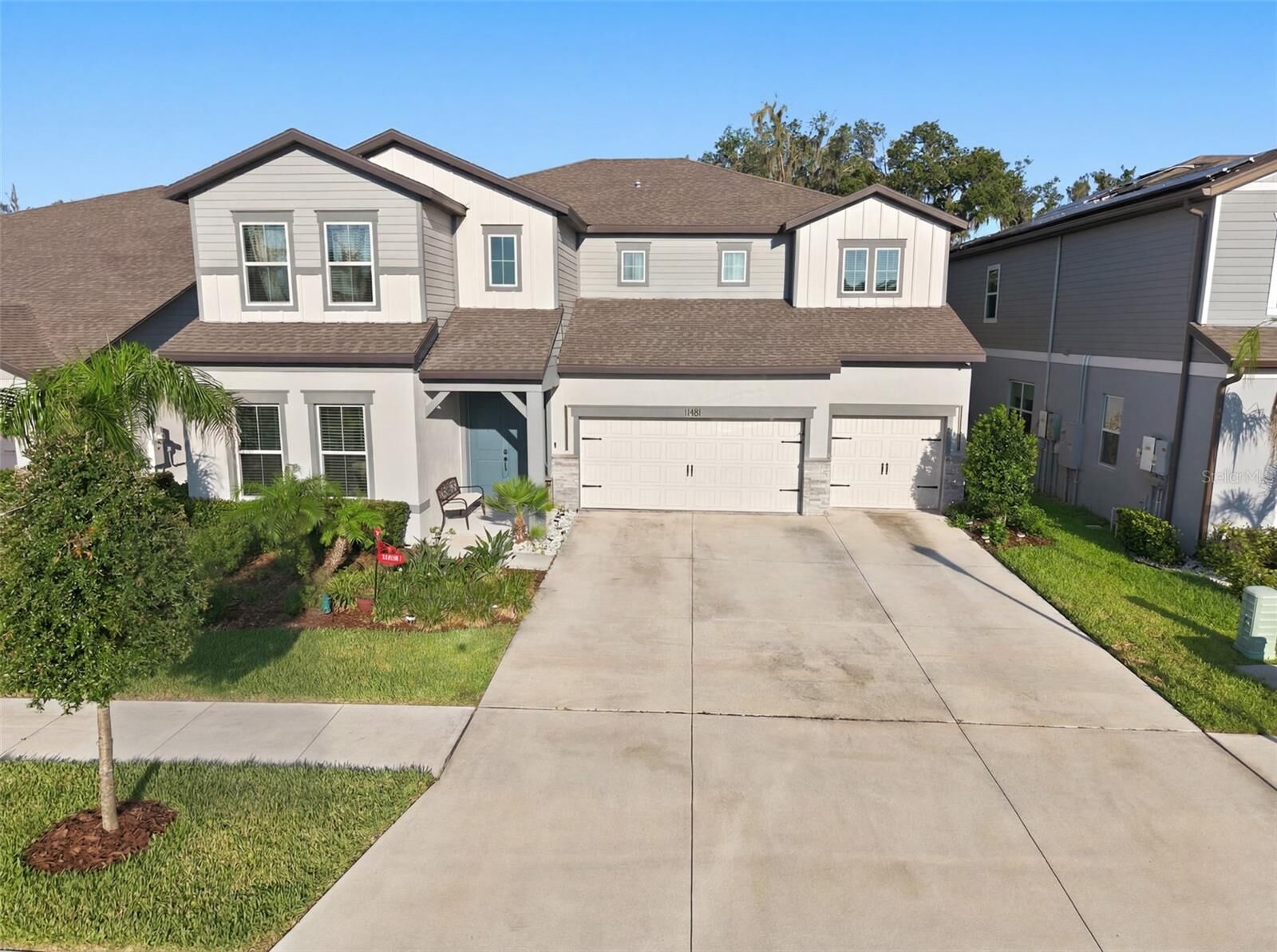 Property Photo:  11481 Owasee Trails Place  FL 33569 