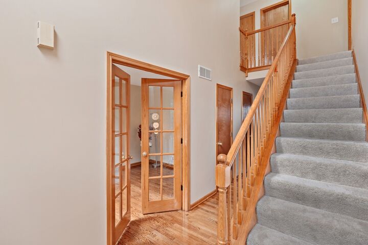 Property Photo:  
