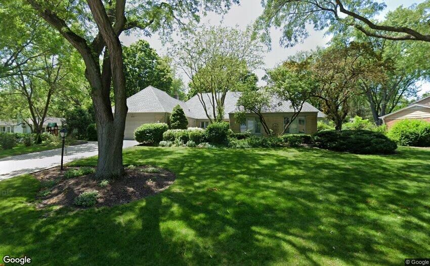 Property Photo: 260 Old Mill Road IL 60010
