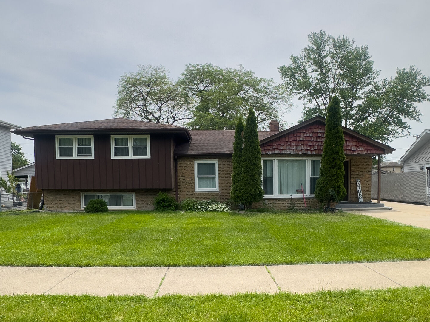 Property Photo:  6709 W 88th Place  IL 60453 