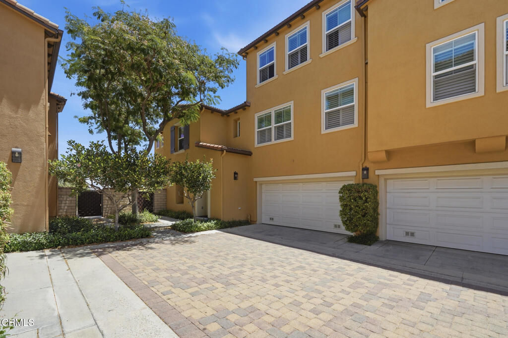 Property Photo:  27016 Pebble Beach Drive  CA 91381 