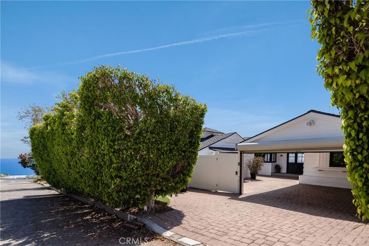 Property Photo: 225 Notteargenta Road CA 90272