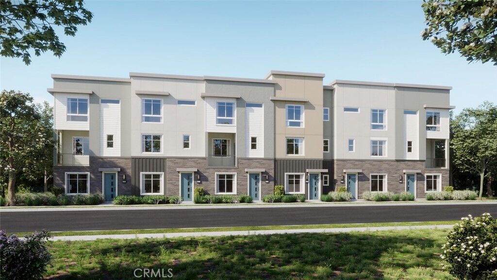 Property Photo:  7264 Pointbreak Drive  CA 92647 