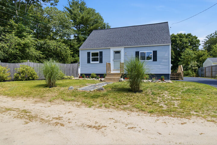 Property Photo:  6 Merrymeeting Road  ME 04011 