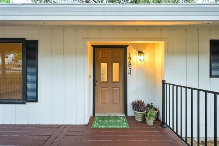 Property Photo:  17854 Oriole Court  CA 95946 