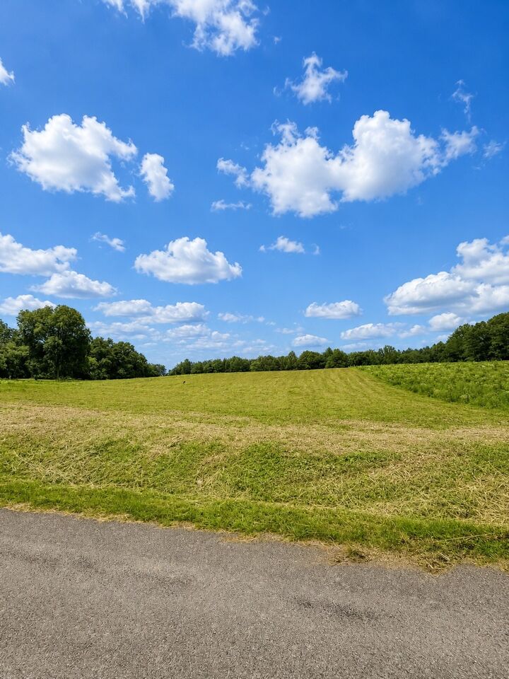 Property Photo:  520 Ferrell Rd  TN 37166 
