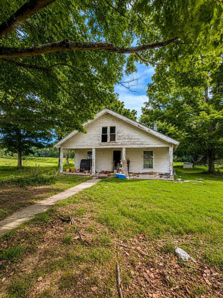 Property Photo: 520 Ferrell Rd TN 37166