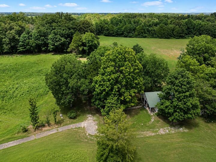 Property Photo:  520 Ferrell Rd  TN 37166 