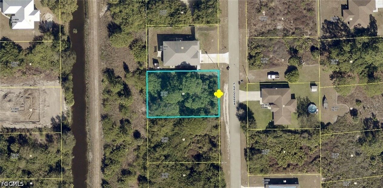 Property Photo: 518 Wabasso Avenue S FL 33974