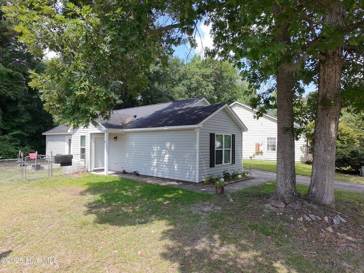 Property Photo:  616 S Hampton Drive  NC 28546 