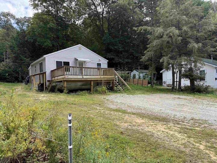 Property Photo:  22 Chestnut Avenue  NH 03837 