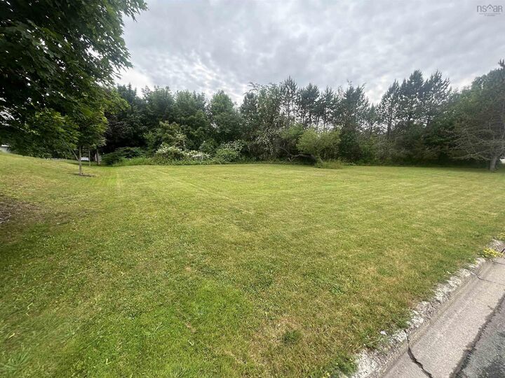 Property Photo:  67 The Heights  NS B2G 1K4 