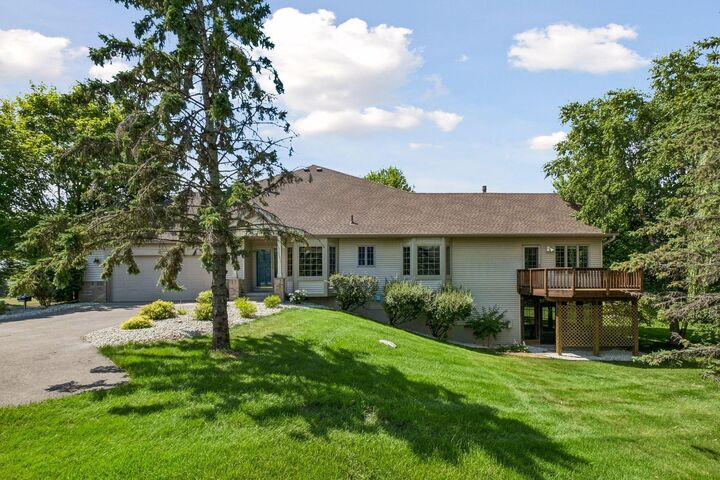 Property Photo: 4020 Kindred Way MN 55042