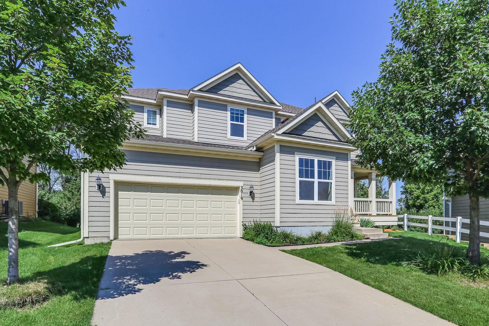 Property Photo:  5019 Merrimac Lane N  MN 55446 