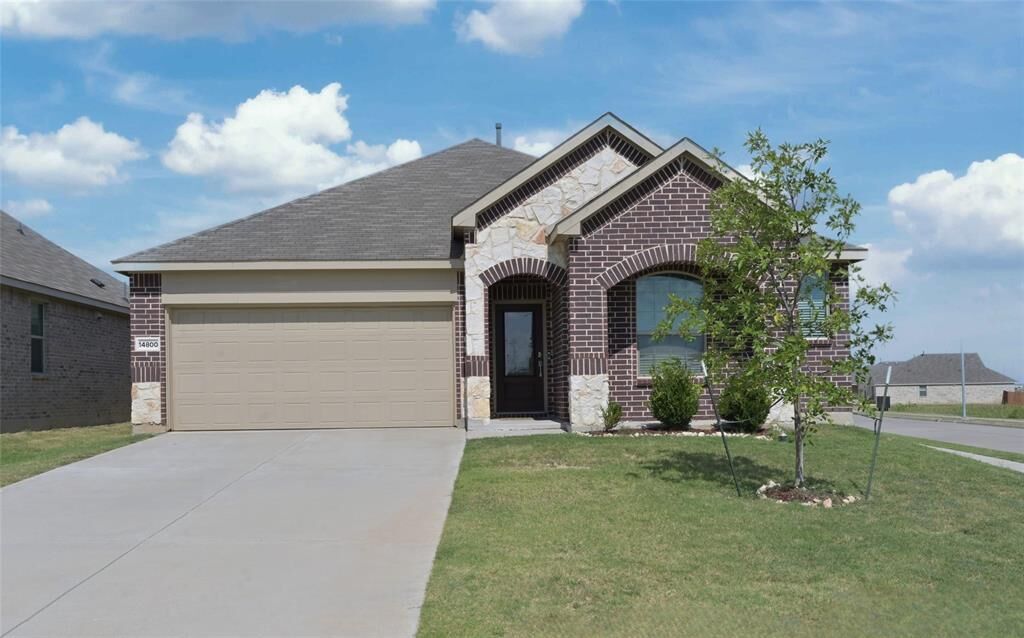 Property Photo:  14800 Devils Claw Trail  TX 76052 