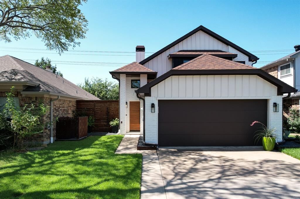 Property Photo: 1308 Daffodil Lane TX 75077
