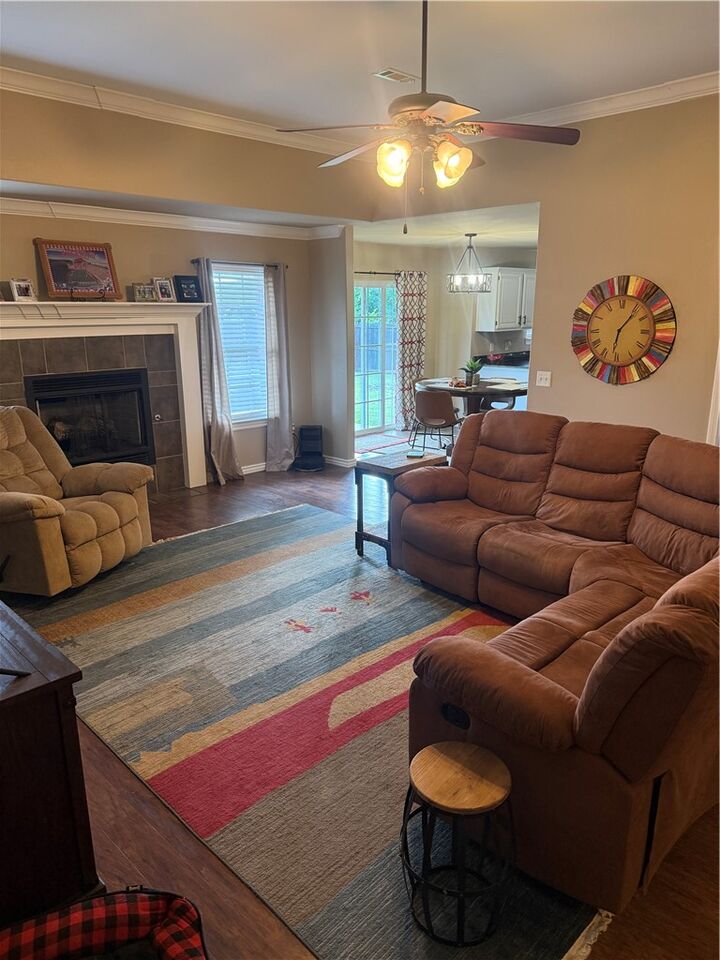 Property Photo:  1300 Viney Grove Road  AR 72753 