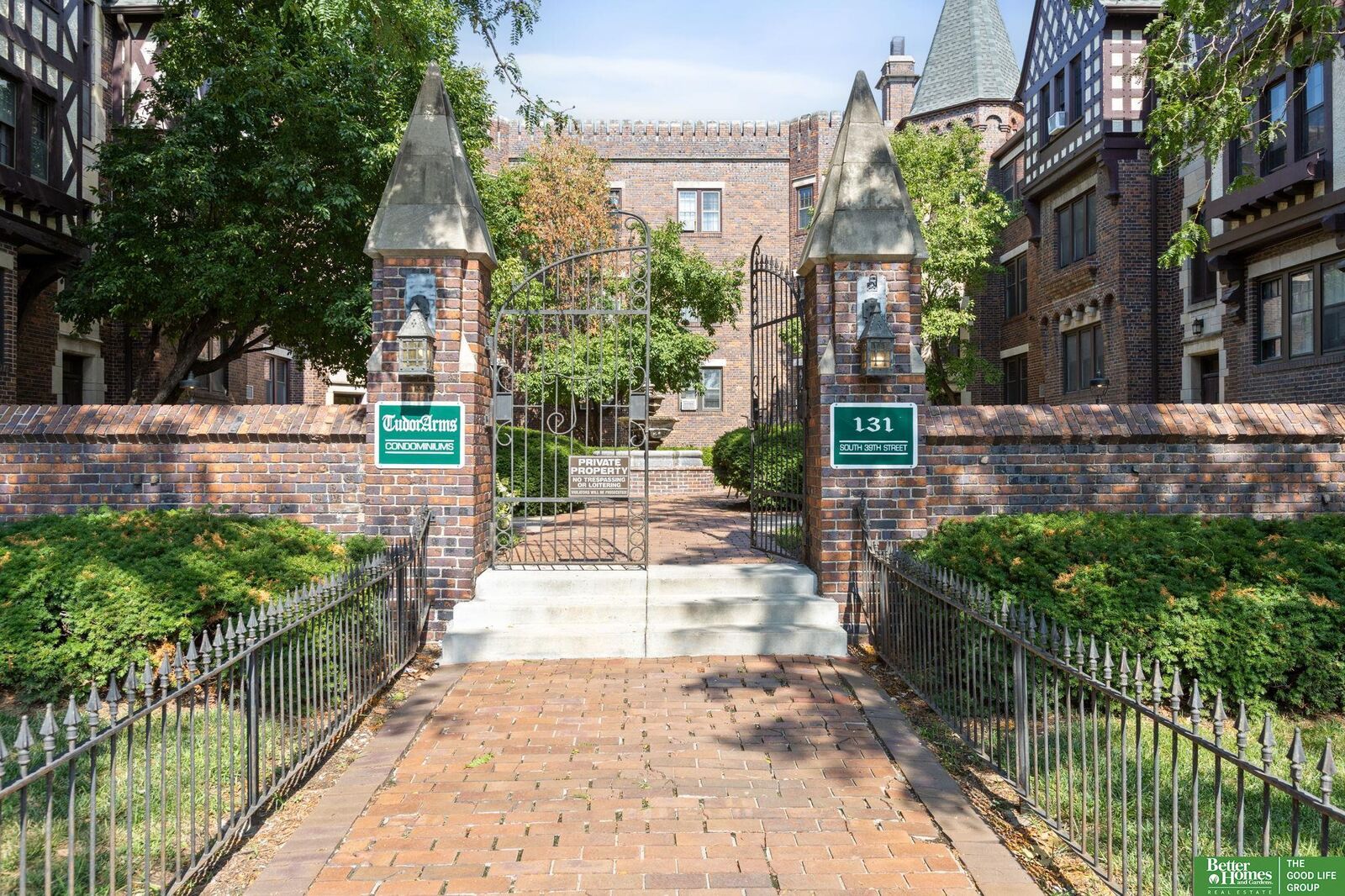 Property Photo: 131 S 39th Street 8 NE 68131