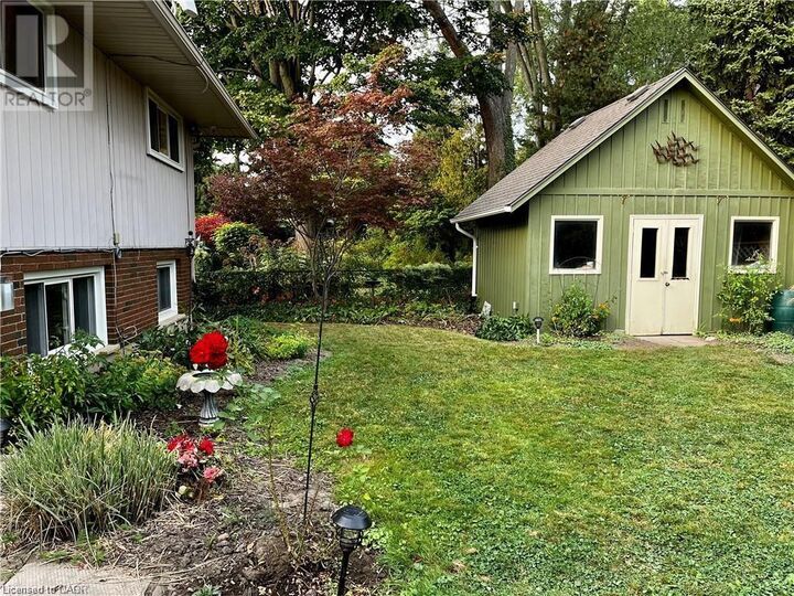 Property Photo: 694 Niagara Street Upper ON L2M 3R9